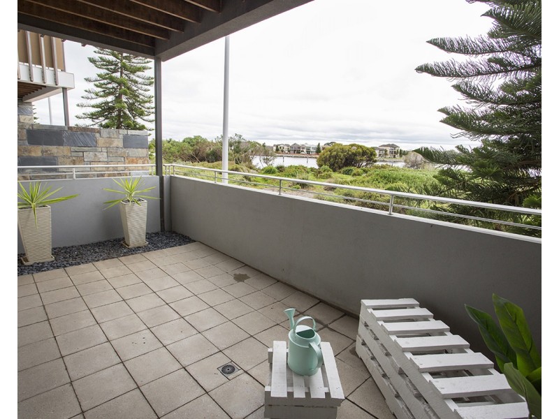 16 Yao Cove, New Port SA 5015