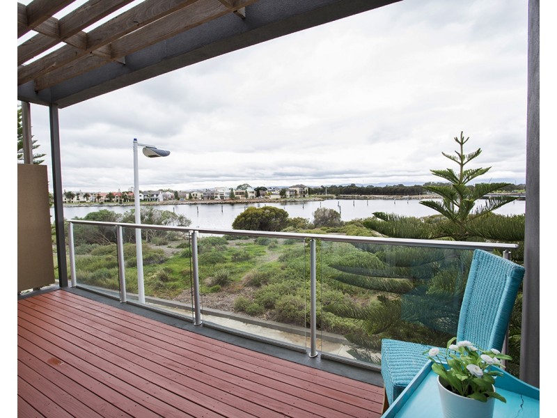 16 Yao Cove, New Port SA 5015