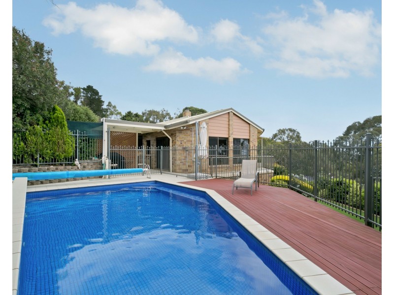 15 Bishop Street, Skye SA 5072