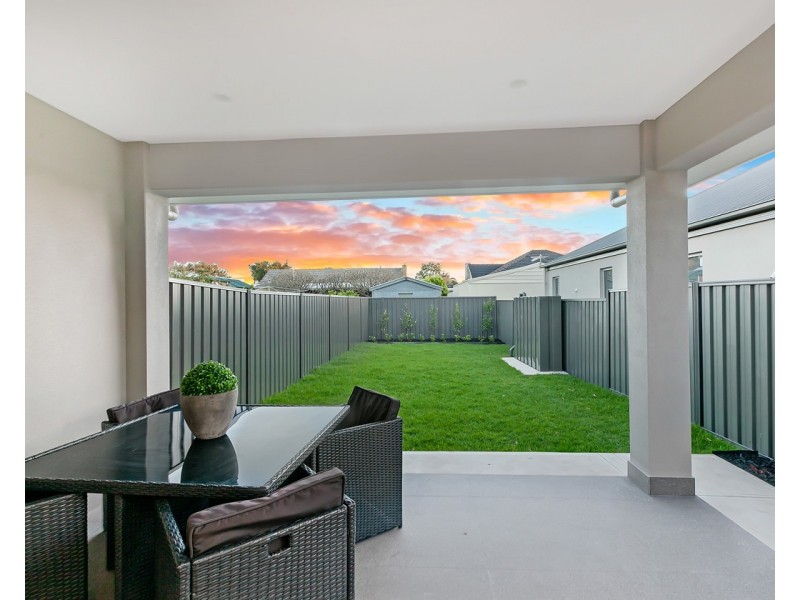 21B Sampson Road, Mitchell Park SA 5043