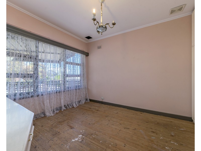 27 Yeelanna Avenue, Seaview Downs SA 5049