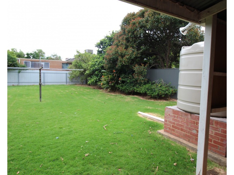 17 Mathias Avenue, Cumberland Park SA 5041