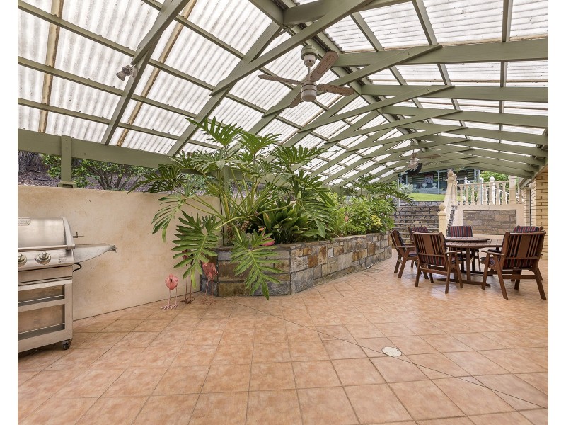 32 Immanuel Drive, Greenwith SA 5125