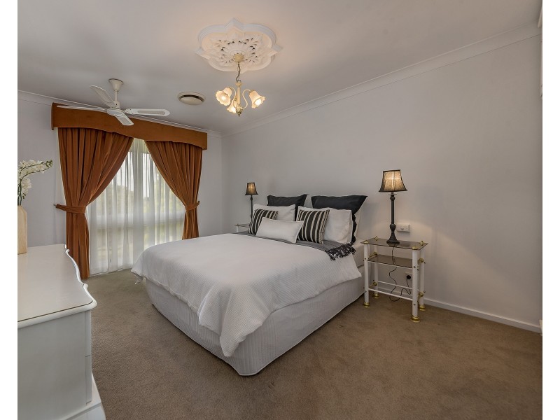 32 Immanuel Drive, Greenwith SA 5125