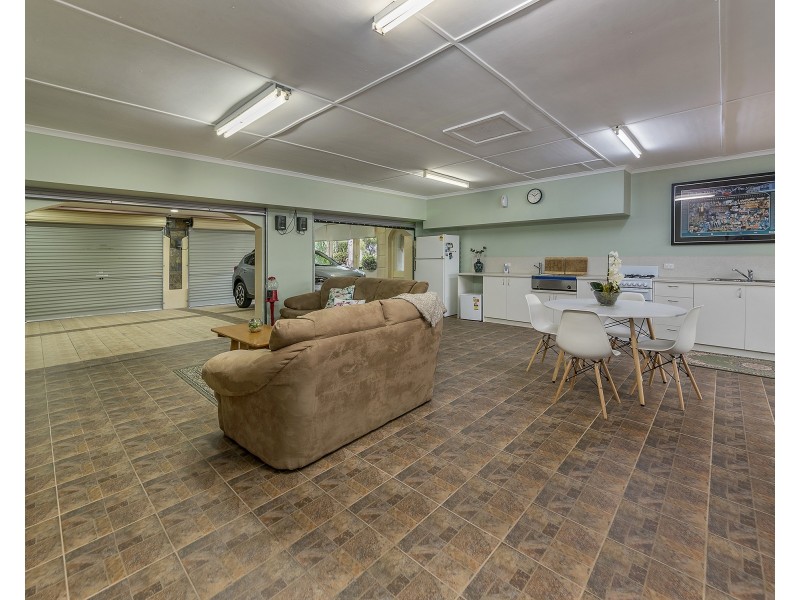 32 Immanuel Drive, Greenwith SA 5125