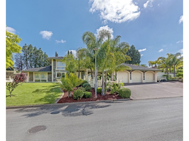 32 Immanuel Drive, Greenwith SA 5125