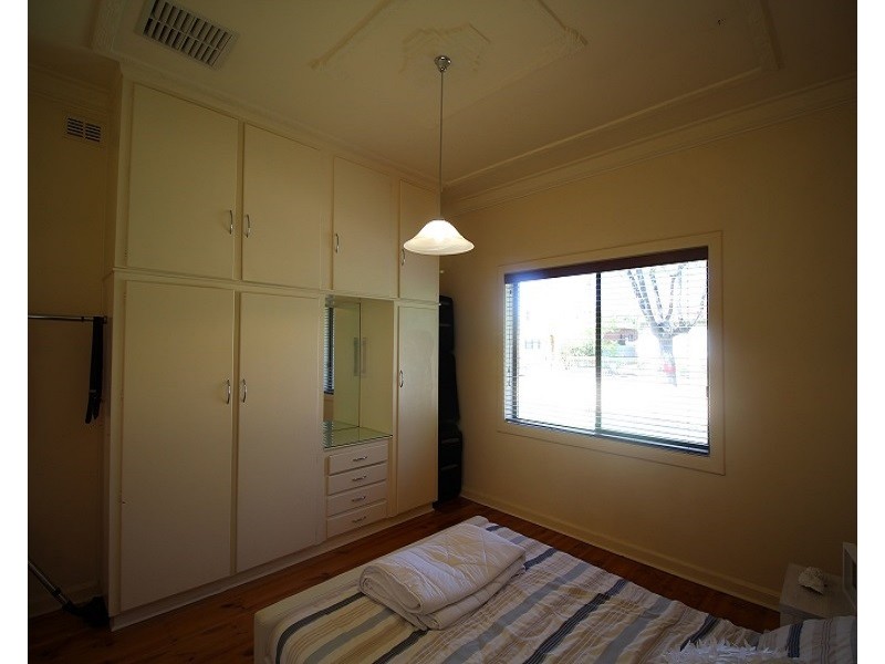 33 Clovelly Avenue, Clarence Gardens SA 5039