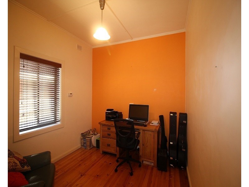 33 Clovelly Avenue, Clarence Gardens SA 5039