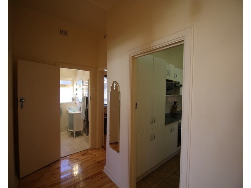 33 Clovelly Avenue, Clarence Gardens SA 5039