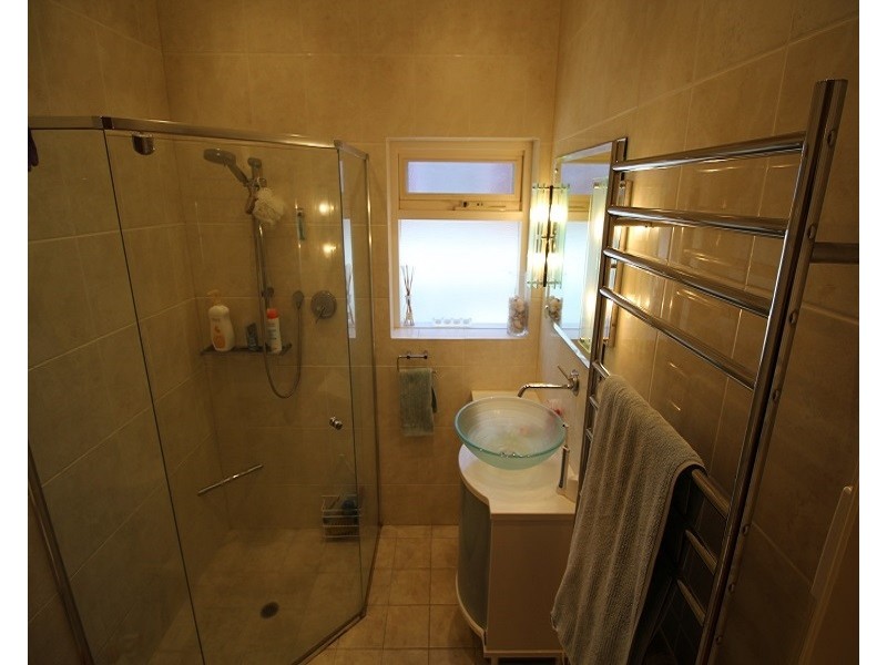 33 Clovelly Avenue, Clarence Gardens SA 5039