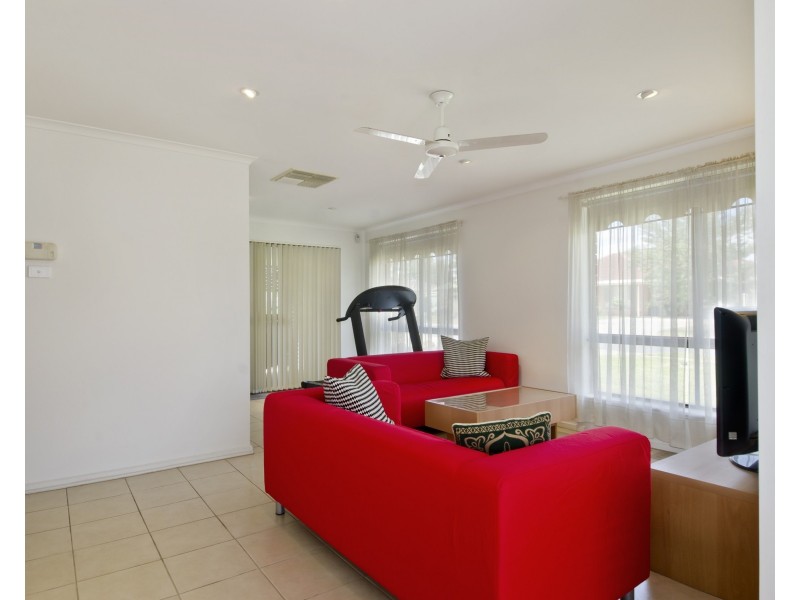 4/6  Cummings Crescent, Mitchell Park SA 5043