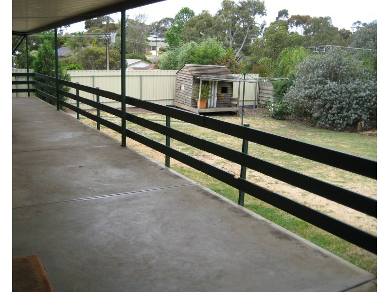6 Vynland Drive, Flagstaff Hill SA 5159