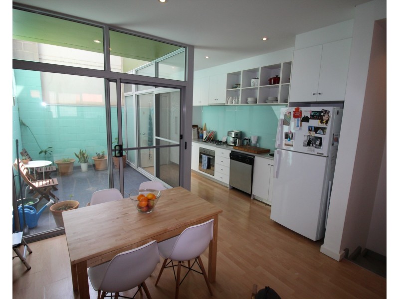 4 Pistrina Court, Adelaide SA 5000