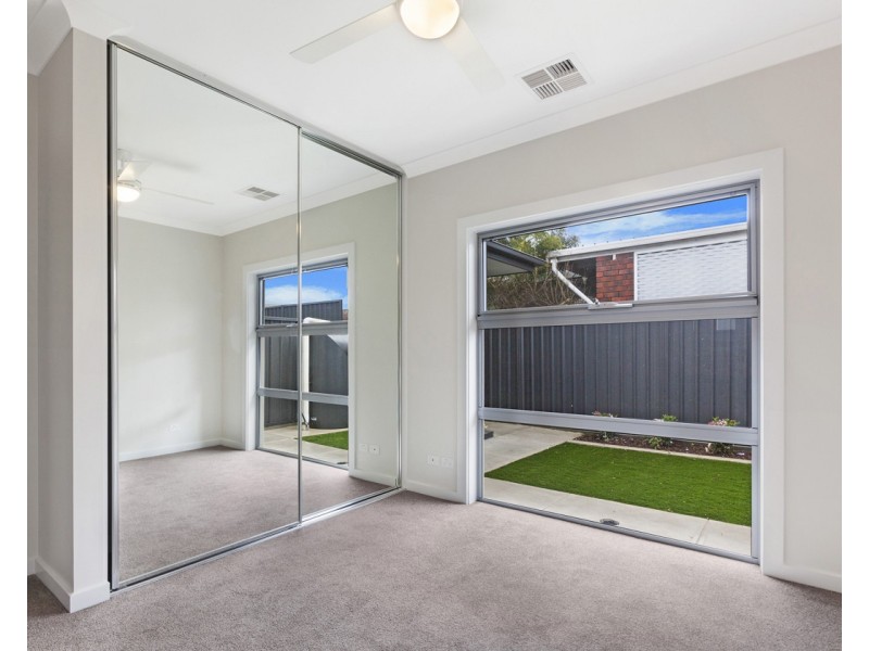 7 Liza Road, Happy Valley SA 5159