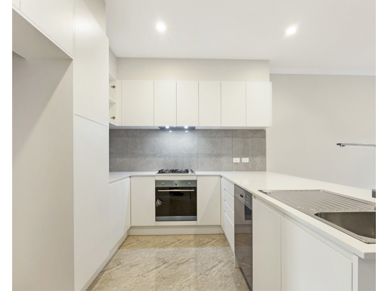 7 Liza Road, Happy Valley SA 5159