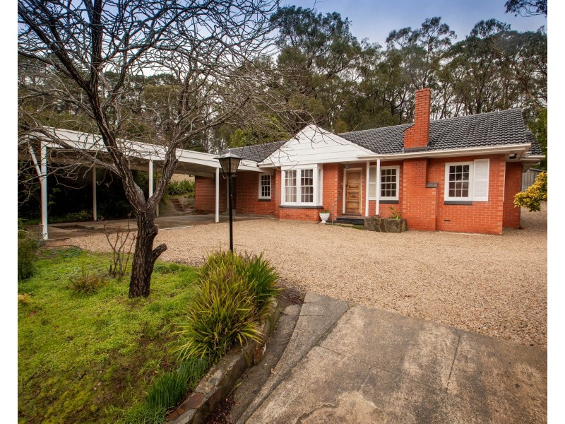 9 Castle Close, Crafers West SA 5152