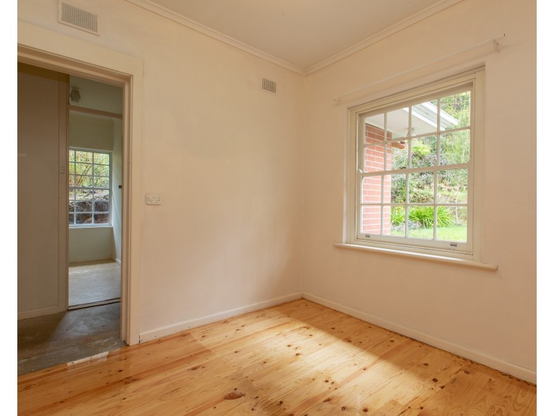 9 Castle Close, Crafers West SA 5152
