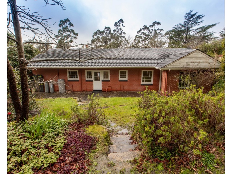 9 Castle Close, Crafers West SA 5152