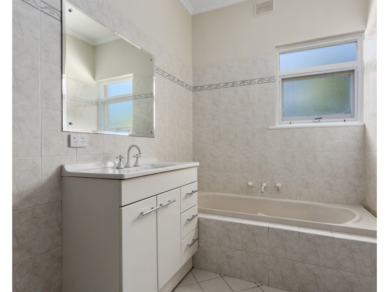 39 Spinks Road, Marino SA 5049
