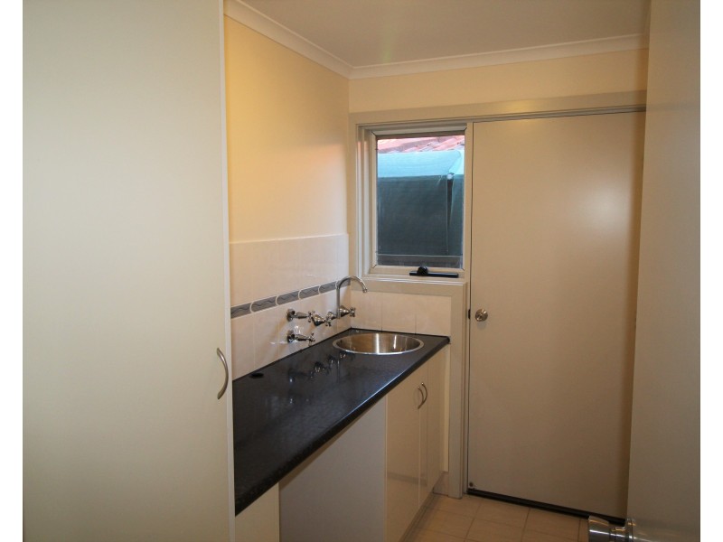 9 Champagne Crecsent, Woodcroft SA 5162