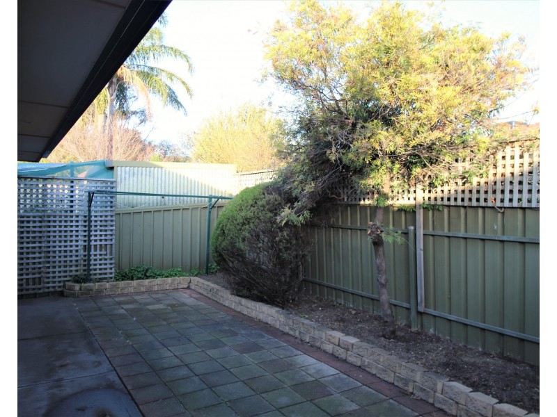 9 Champagne Crecsent, Woodcroft SA 5162