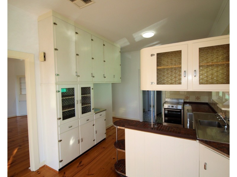 5 Gort Avenue, Clapham SA 5062