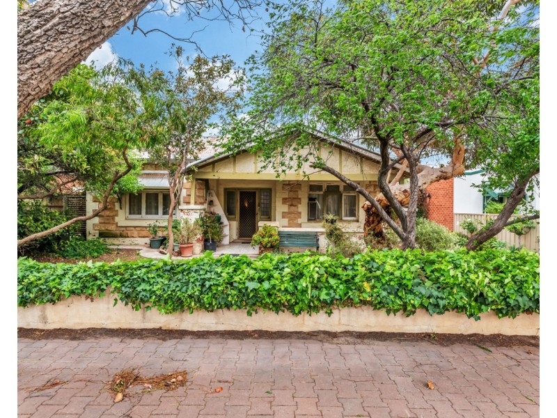 4 Rothermore Street, Cumberland Park SA 5041