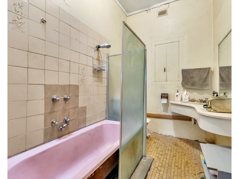 4 Rothermore Street, Cumberland Park SA 5041