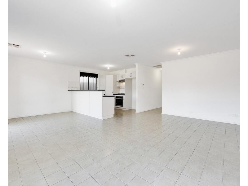 17a Cowra Avenue, Gilles Plains SA 5086