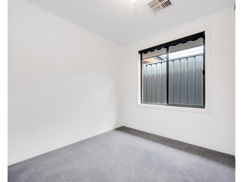 17a Cowra Avenue, Gilles Plains SA 5086