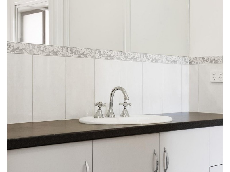 17a Cowra Avenue, Gilles Plains SA 5086