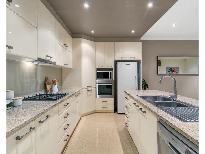 2/55 Oakridge Road, Aberfoyle Park SA 5159