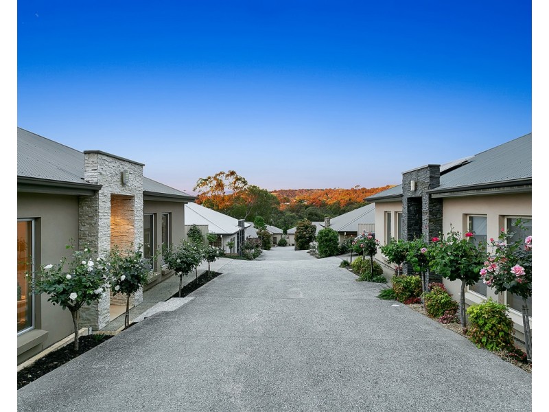 2/55 Oakridge Road, Aberfoyle Park SA 5159