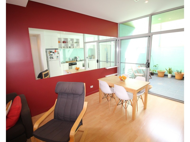 4 Pistrina Court, Adelaide SA 5000