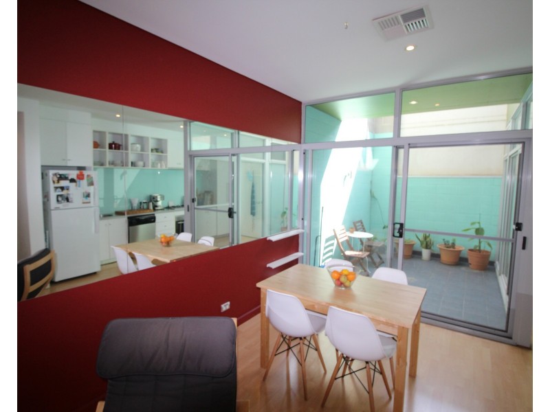 4 Pistrina Court, Adelaide SA 5000