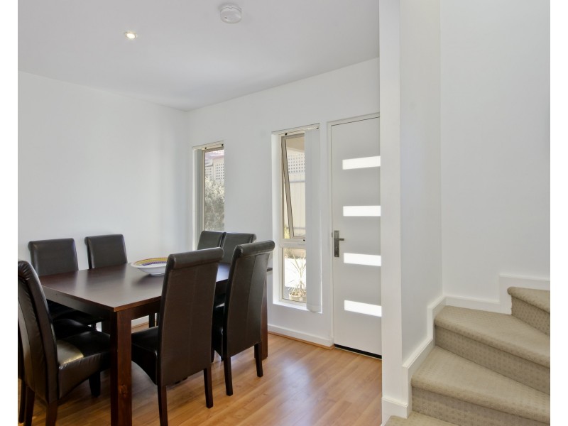 2/18a  Quintus Terrace, Dover Gardens SA 5048