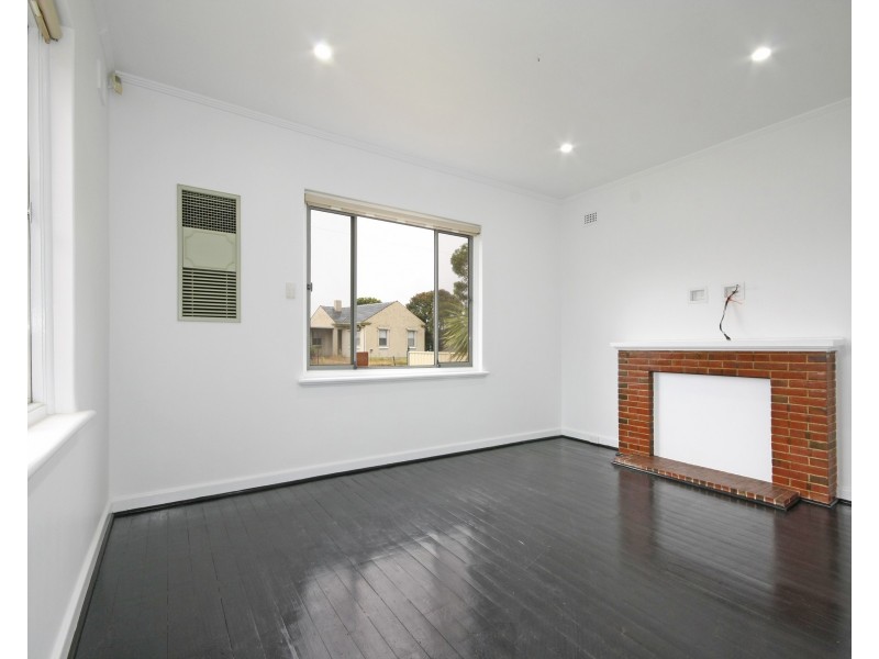 32 Fraser Street, Woodville South SA 5011