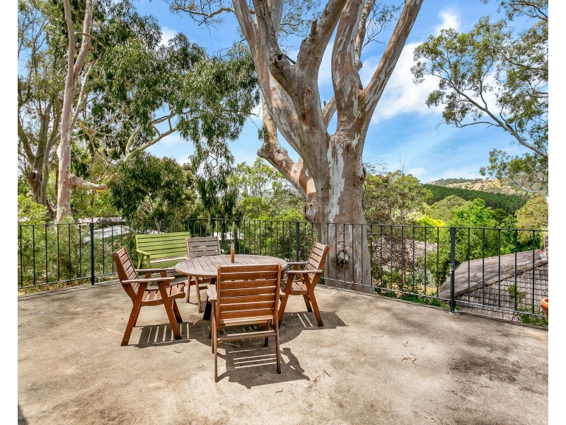 2 The Parkway, Blackwood SA 5051