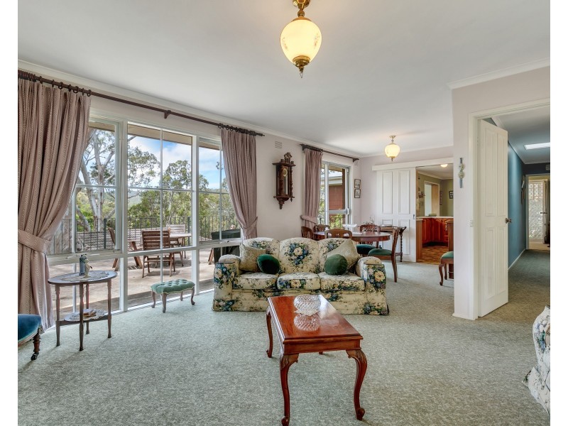 2 The Parkway, Blackwood SA 5051