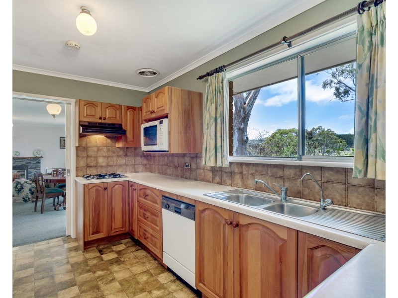 2 The Parkway, Blackwood SA 5051