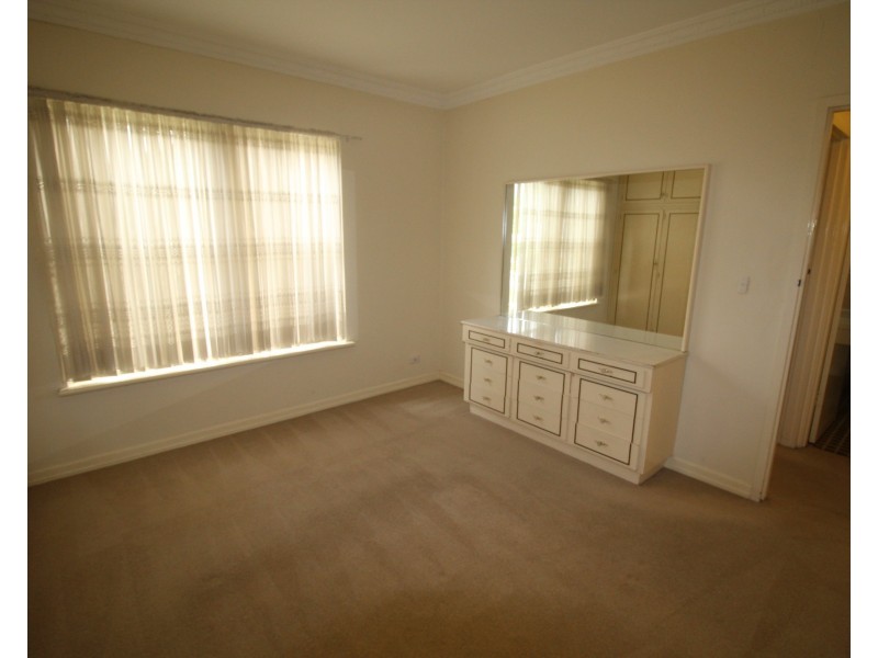 6/7-9 North Parade, Kingswood SA 5062