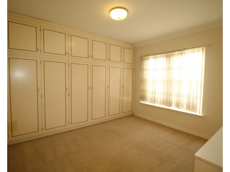 6/7-9 North Parade, Kingswood SA 5062