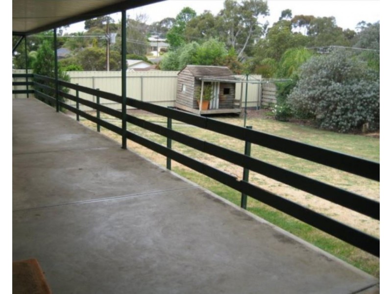 6 Vynland Drive, Flagstaff Hill SA 5159
