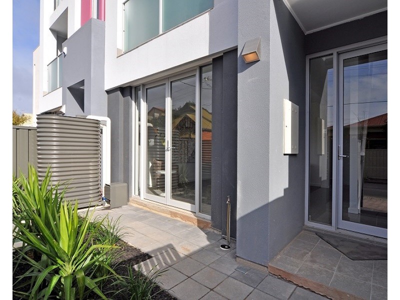 1b Percival St, Glenelg SA 5045