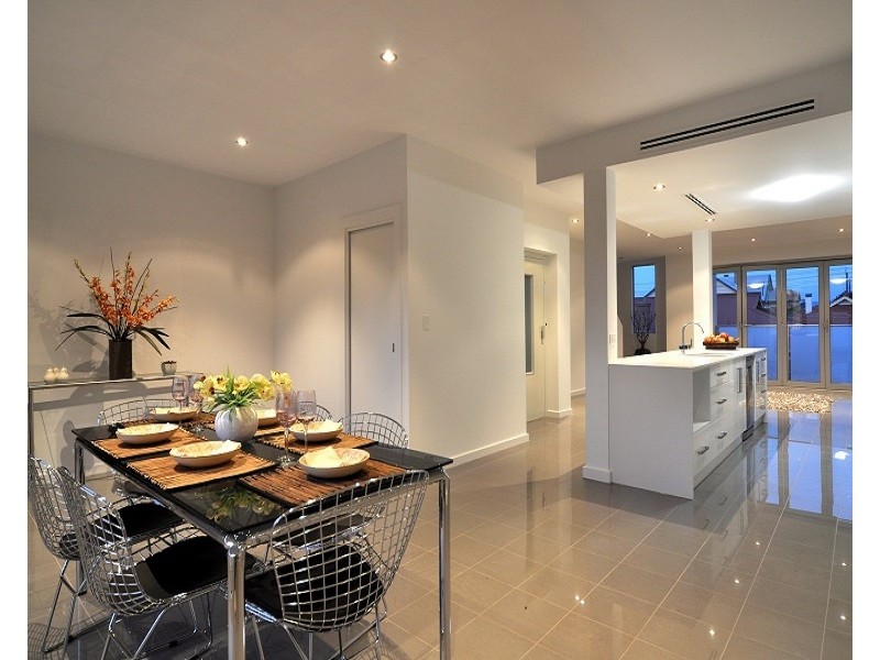 1b Percival St, Glenelg SA 5045