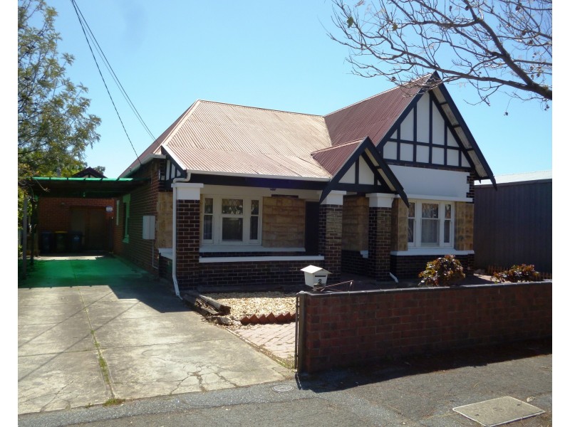 2 Laught Avenue, Black Forest SA 5035