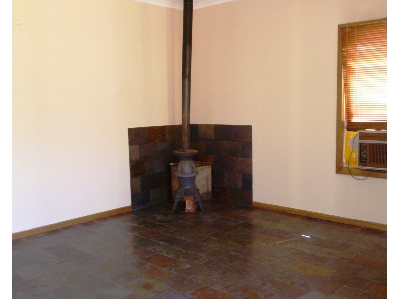 2 Laught Avenue, Black Forest SA 5035