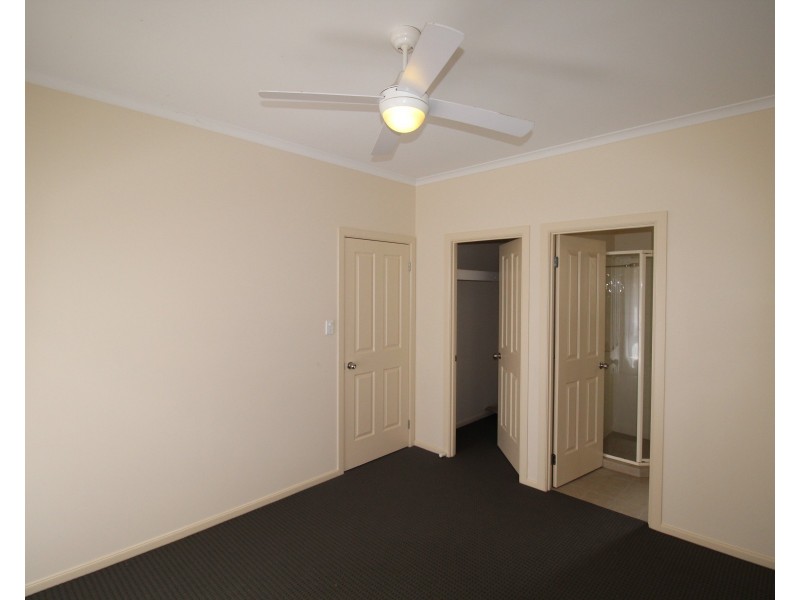 1a Thorne Crescent, Mitchell Park SA 5043