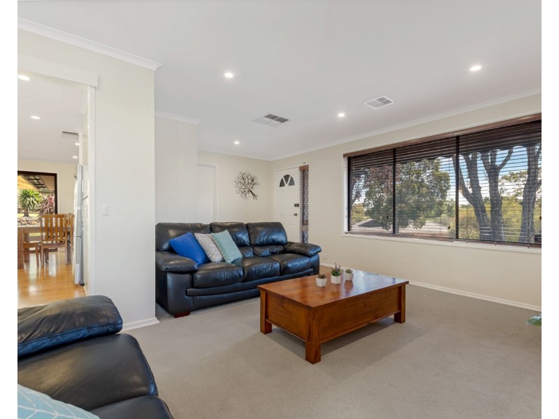 7 Bovard Court, Trott Park SA 5158
