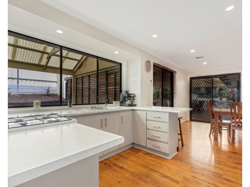 7 Bovard Court, Trott Park SA 5158